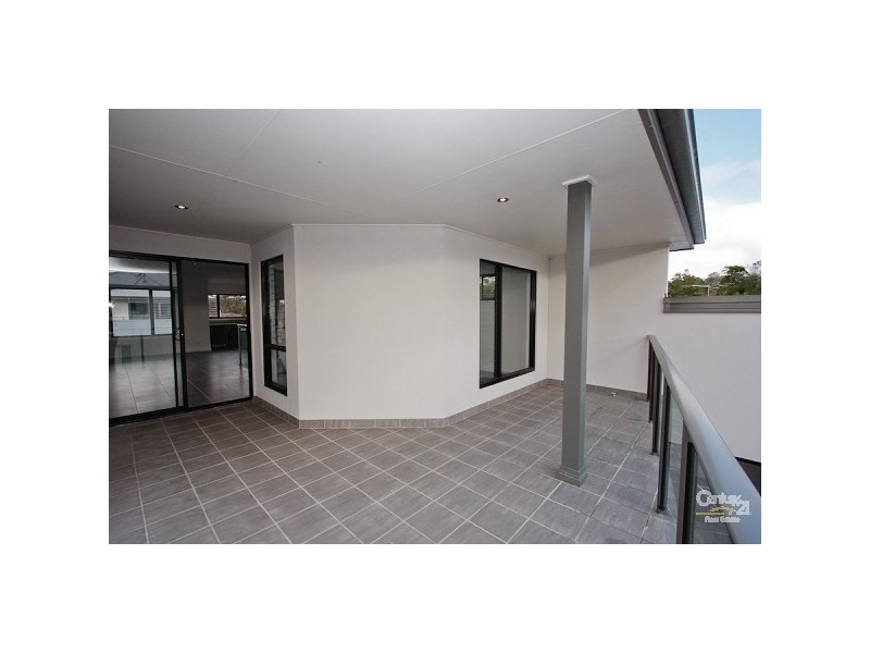 2/43 Jones Avenue, Warners Bay NSW 2282