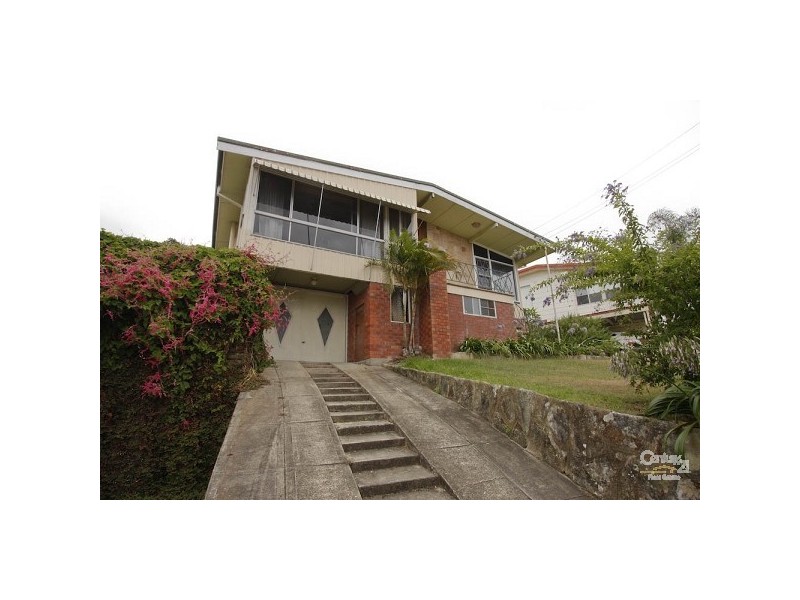 9 Kananook Crescent, Belmont North NSW 2280