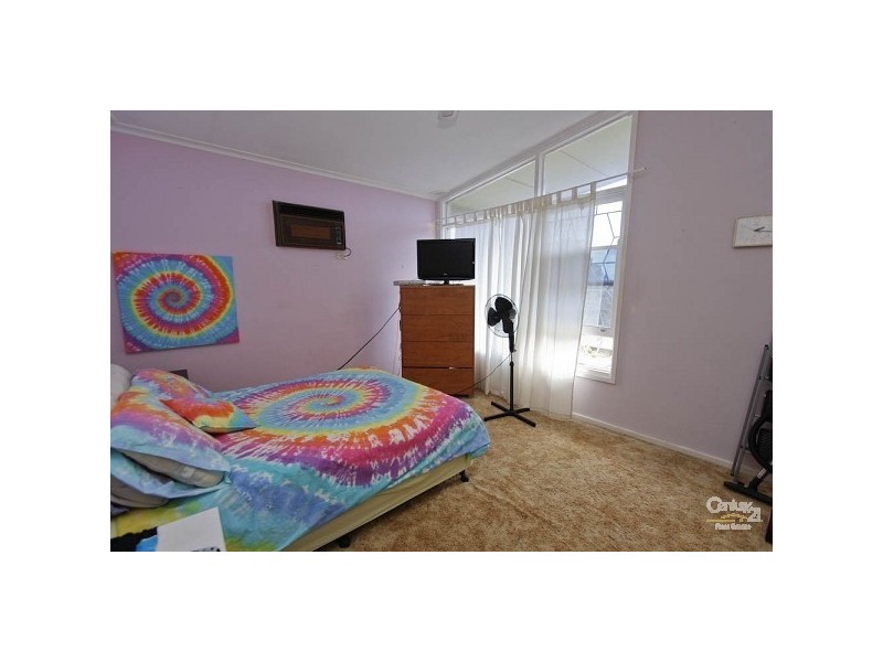 9 Kananook Crescent, Belmont North NSW 2280