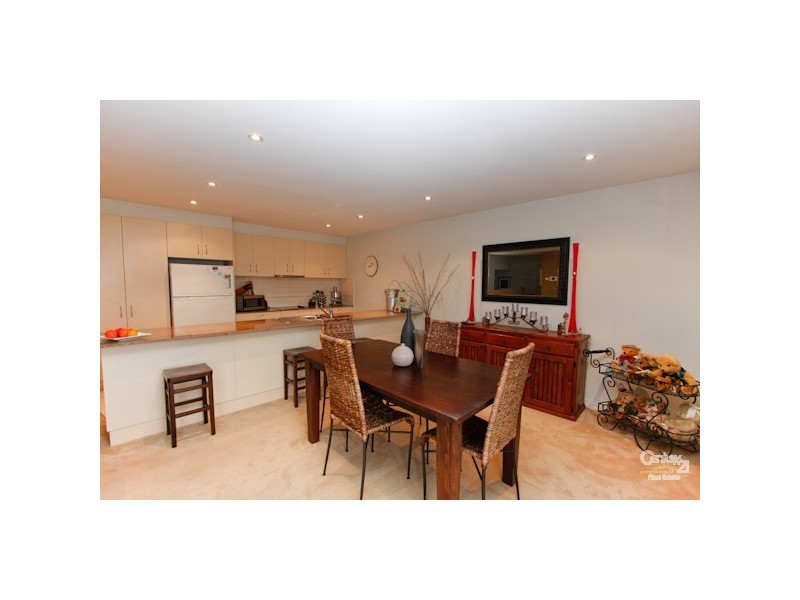 3/40 Allambee Place, Valentine NSW 2280