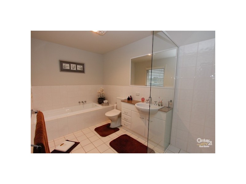 3/40 Allambee Place, Valentine NSW 2280