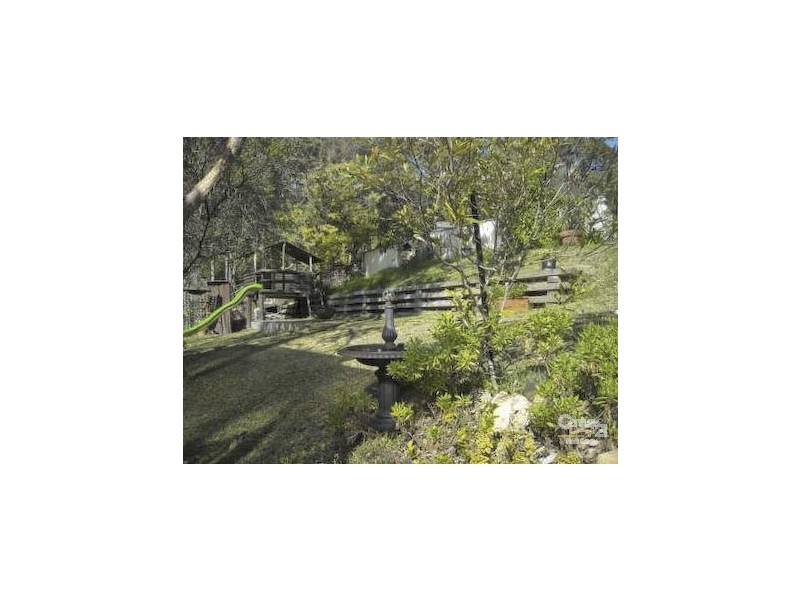 6 Suffolk Drive, Valentine NSW 2280