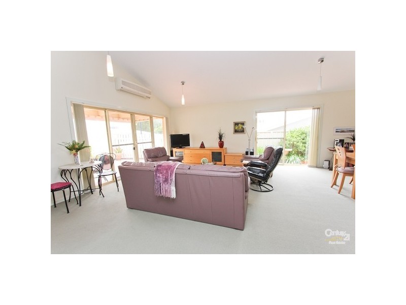 28 Phoenix Drive, Warners Bay NSW 2282