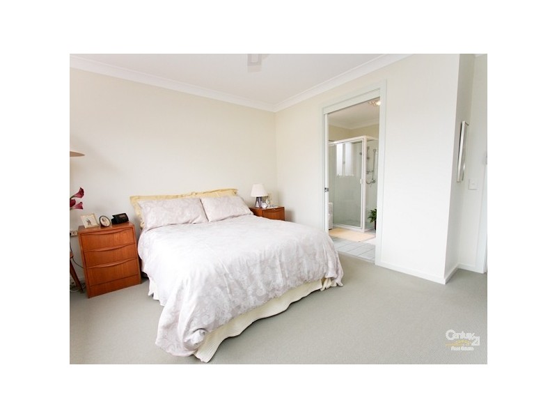 28 Phoenix Drive, Warners Bay NSW 2282