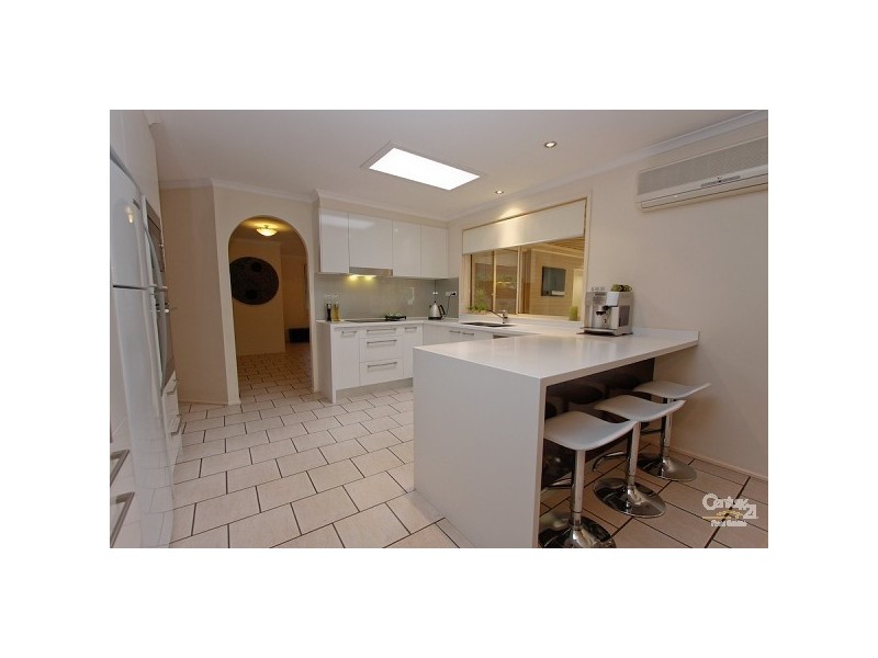 12 Connaught Road, Valentine NSW 2280