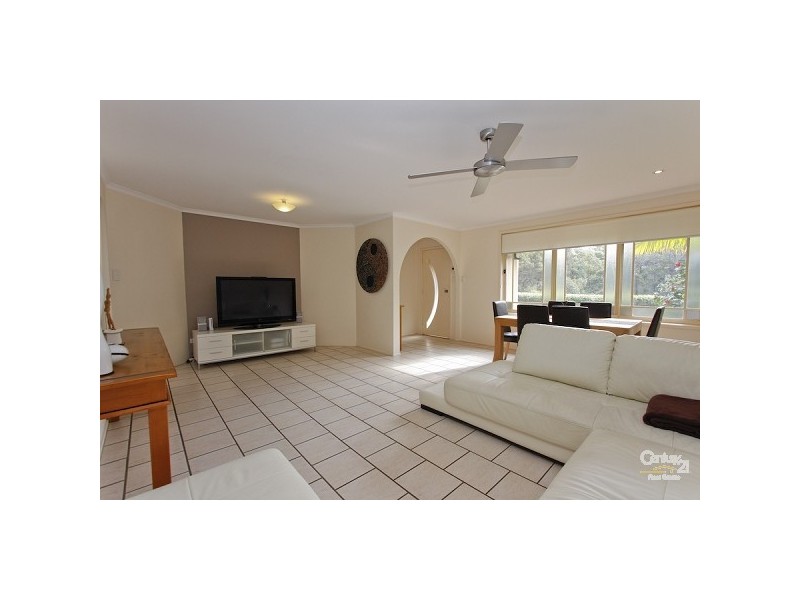 12 Connaught Road, Valentine NSW 2280