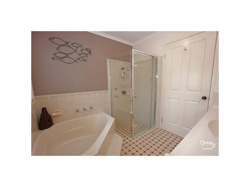 12 Connaught Road, Valentine NSW 2280