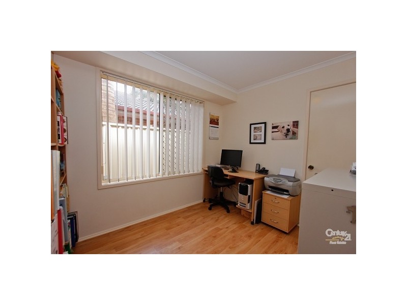 12 Connaught Road, Valentine NSW 2280