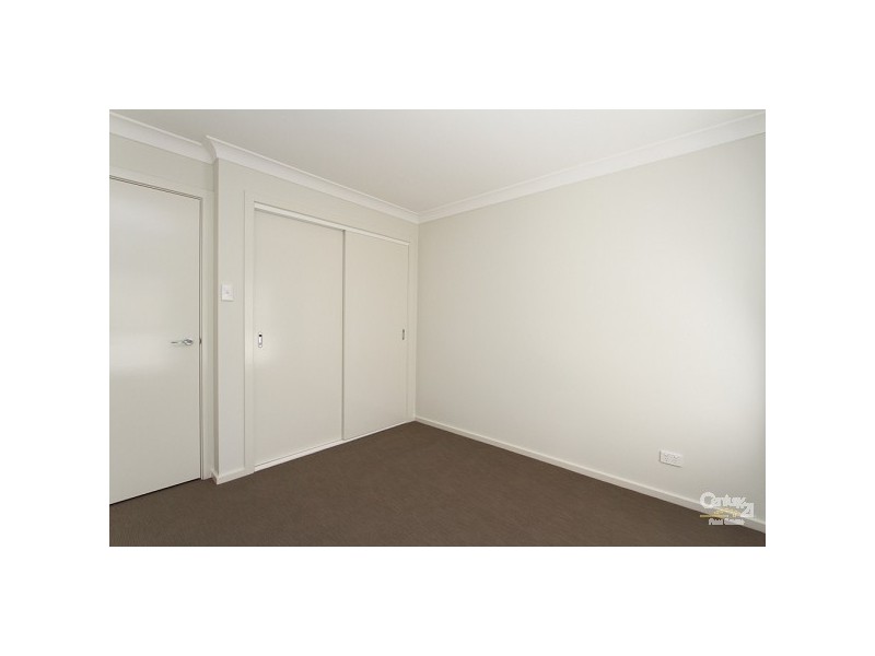 11 John Fallins Close, Belmont North NSW 2280