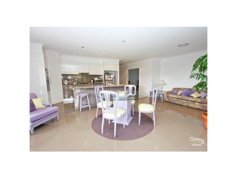 8 John Fallins Close, Belmont North NSW 2280