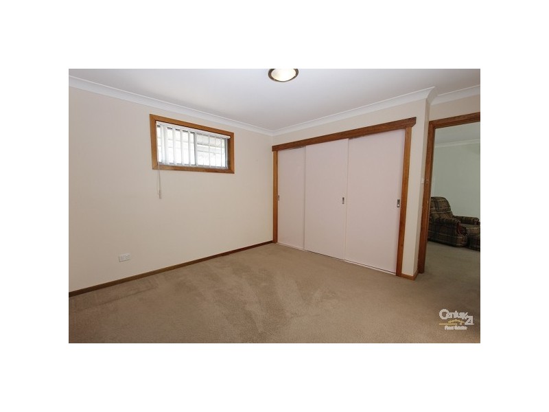 17 Albert Street, Belmont NSW 2280