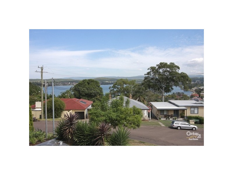 2 Farm Street, Speers Point NSW 2284