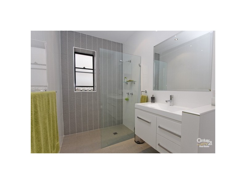 2 Farm Street, Speers Point NSW 2284