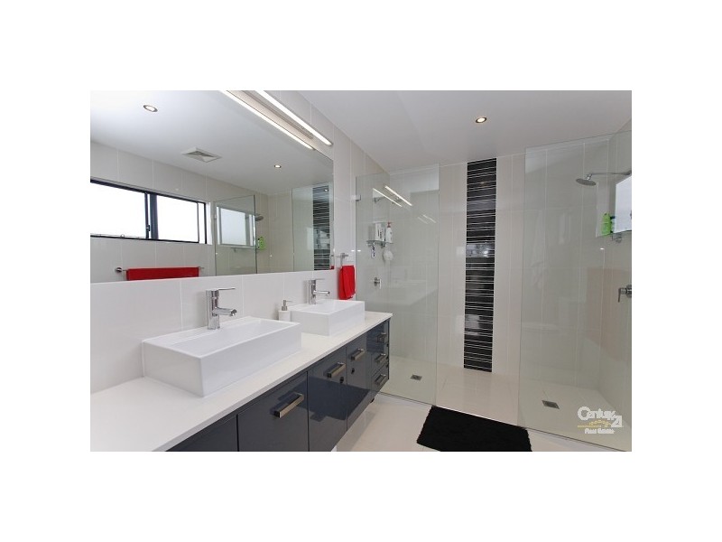 2 Farm Street, Speers Point NSW 2284