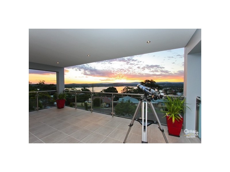 2 Farm Street, Speers Point NSW 2284
