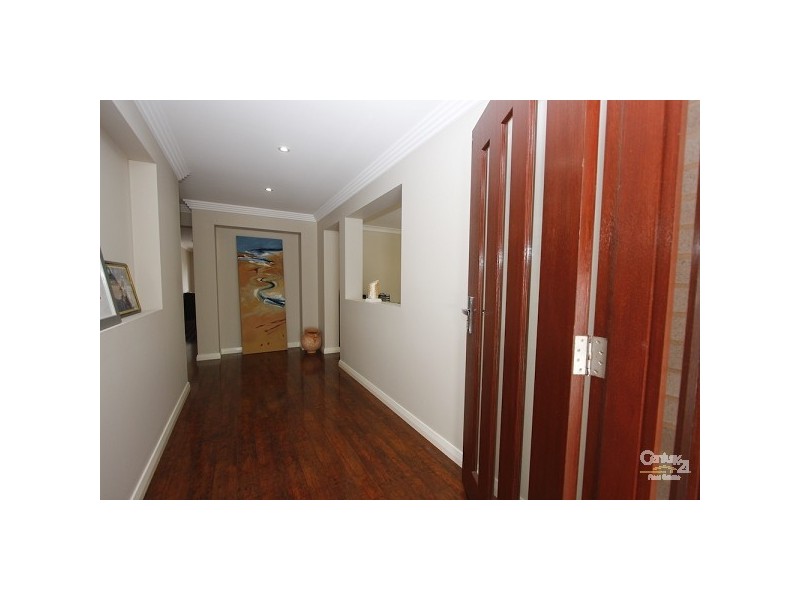 3 Lurnea Crescent, Valentine NSW 2280