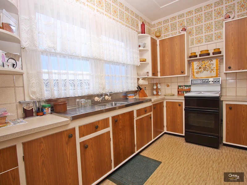 51 Dilkera Avenue, Valentine NSW 2280