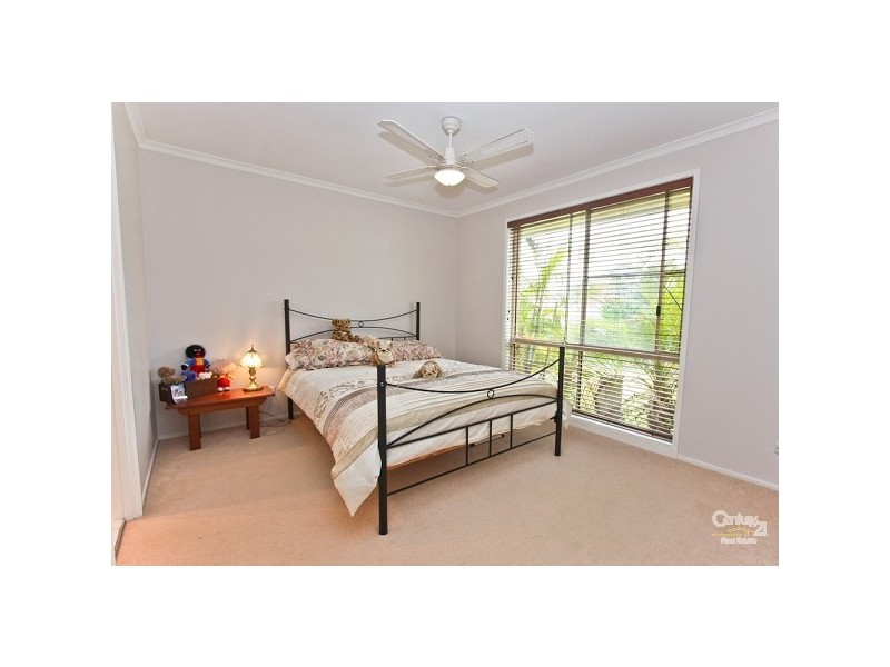 32 Leichhardt Road, Valentine NSW 2280