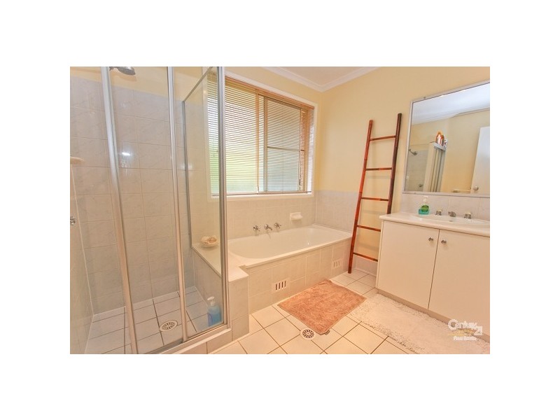 32 Leichhardt Road, Valentine NSW 2280