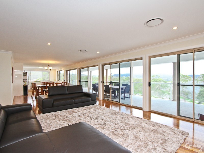 68 Bareki Road, Eleebana NSW 2282