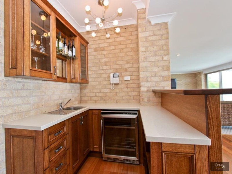 68 Bareki Road, Eleebana NSW 2282