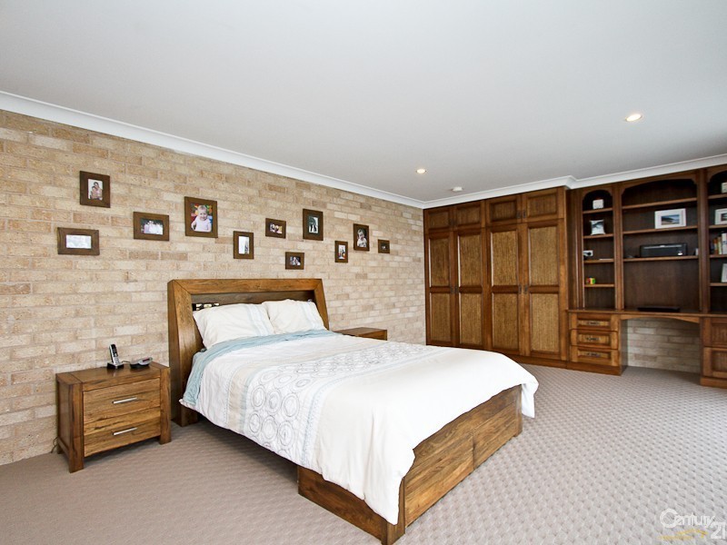68 Bareki Road, Eleebana NSW 2282