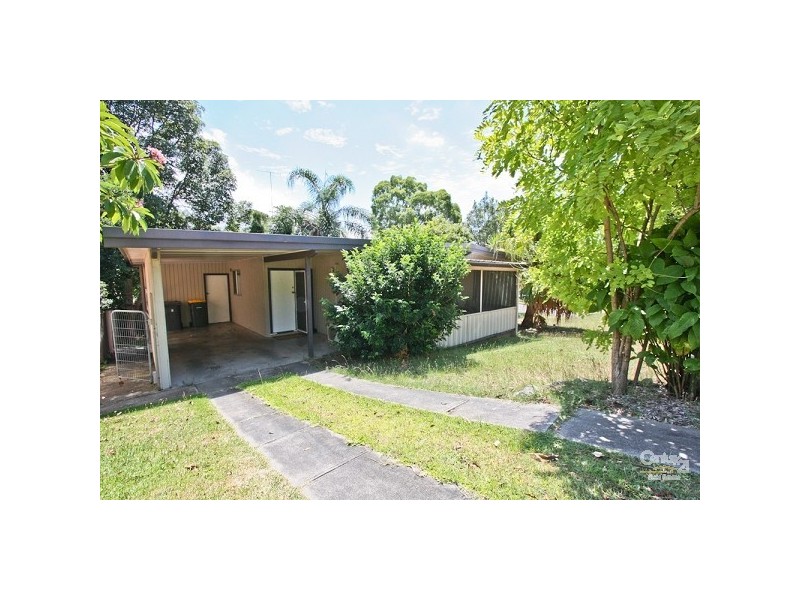 2 Valiant Avenue, Valentine NSW 2280