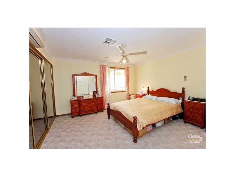 107 Myles Avenue, Warners Bay NSW 2282