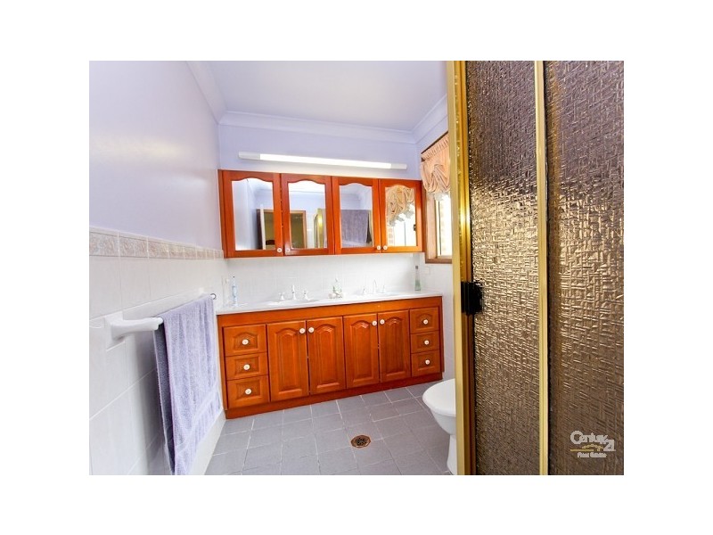 107 Myles Avenue, Warners Bay NSW 2282