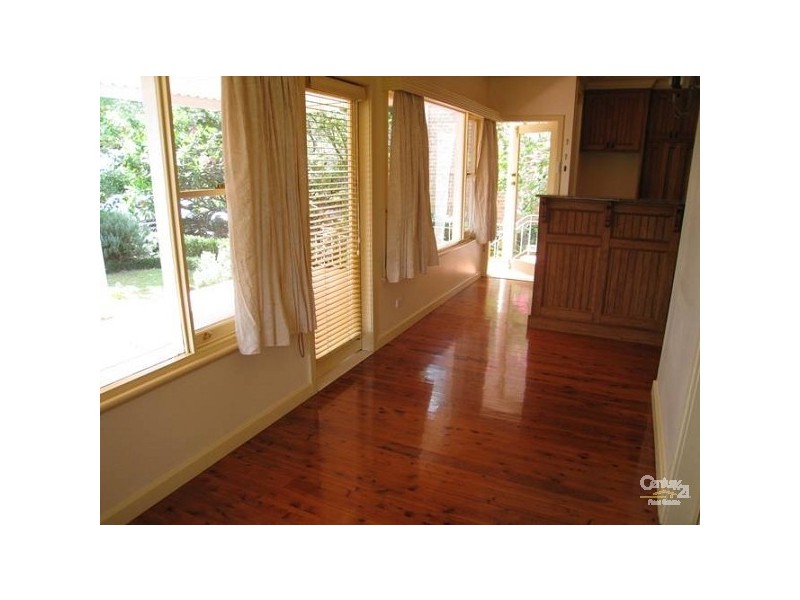 37 Croft Road, Eleebana NSW 2282
