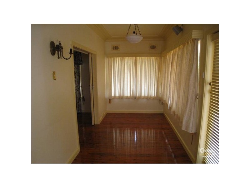 37 Croft Road, Eleebana NSW 2282