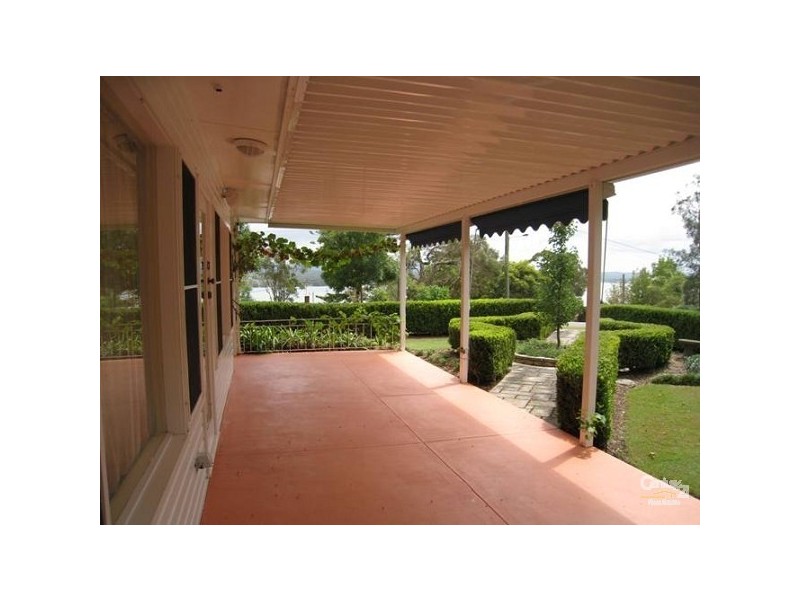 37 Croft Road, Eleebana NSW 2282