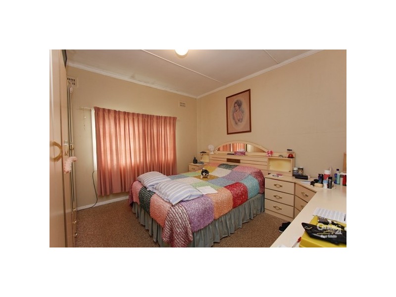 24 Charles Street, Warners Bay NSW 2282