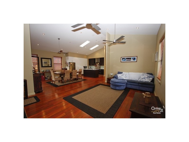 65 Woods Street, Redhead NSW 2290