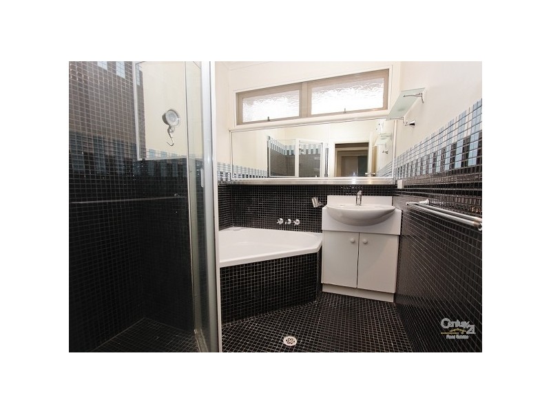 269 McCaffrey Drive, Rankin Park NSW 2287