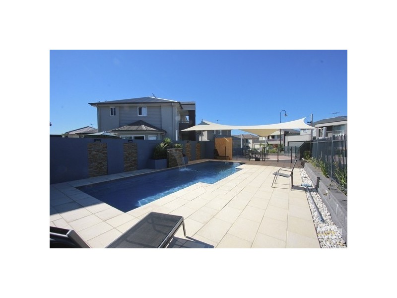 21 Siloam Drive, Belmont North NSW 2280