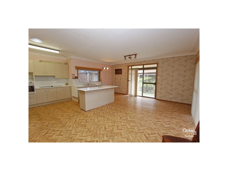 9 Cobbin Parade, Belmont NSW 2280