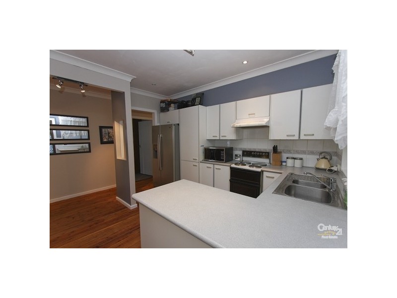 16 Moani Street, Eleebana NSW 2282