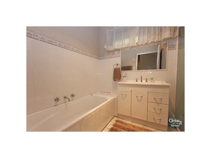 16 Moani Street, Eleebana NSW 2282