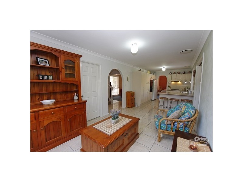 17 Dwyer Chase, Eleebana NSW 2282