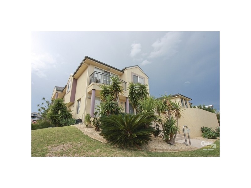 7 Seascape Drive, Redhead NSW 2290