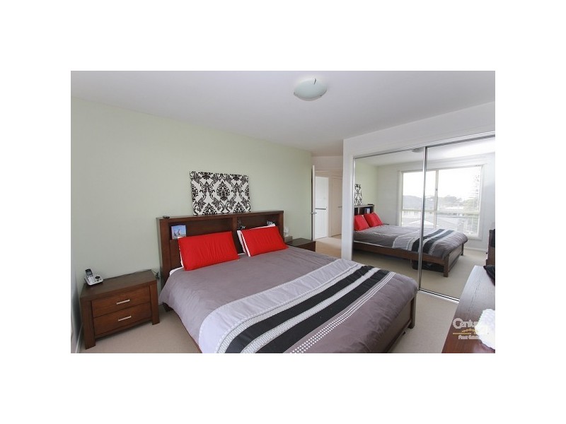 7 Seascape Drive, Redhead NSW 2290