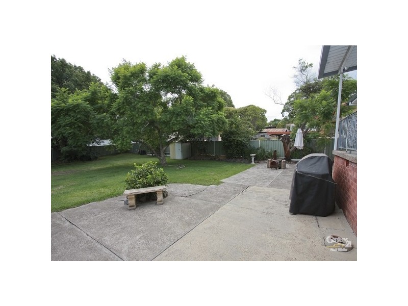 27 Lurnea Crescent, Valentine NSW 2280