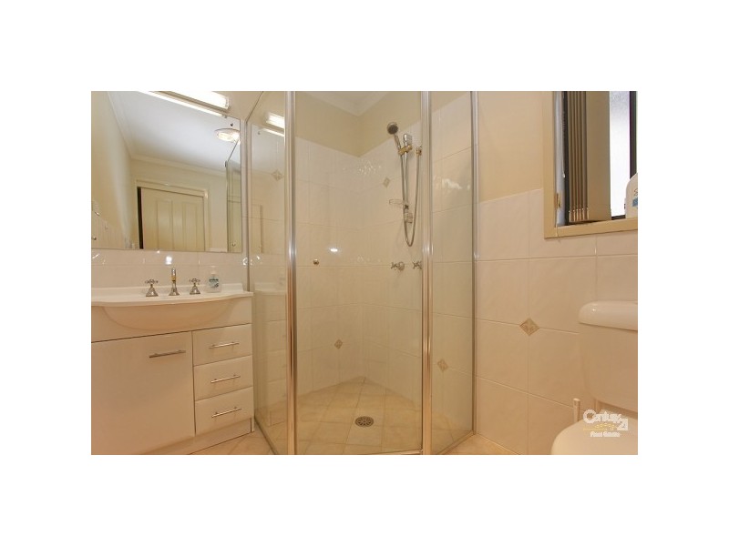 2/1 Keira Close, Valentine NSW 2280