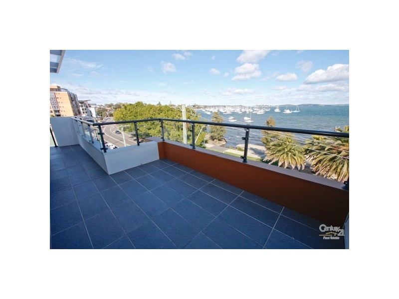 10/24 Brooks Parade, Belmont NSW 2280