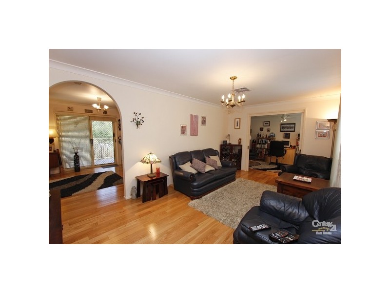 2 Honeyeater Place, Tingira Heights NSW 2290