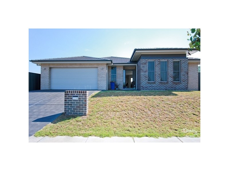 30 John Darling Avenue, Belmont North NSW 2280