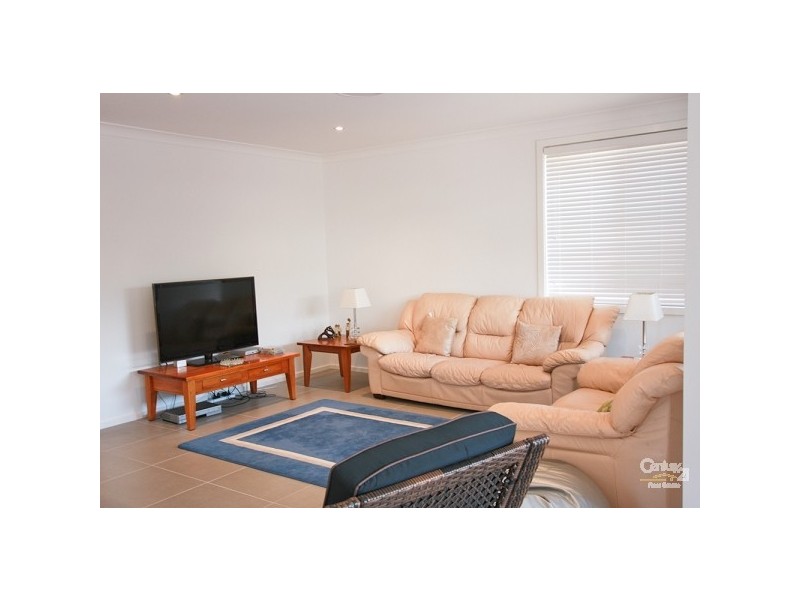 30 John Darling Avenue, Belmont North NSW 2280