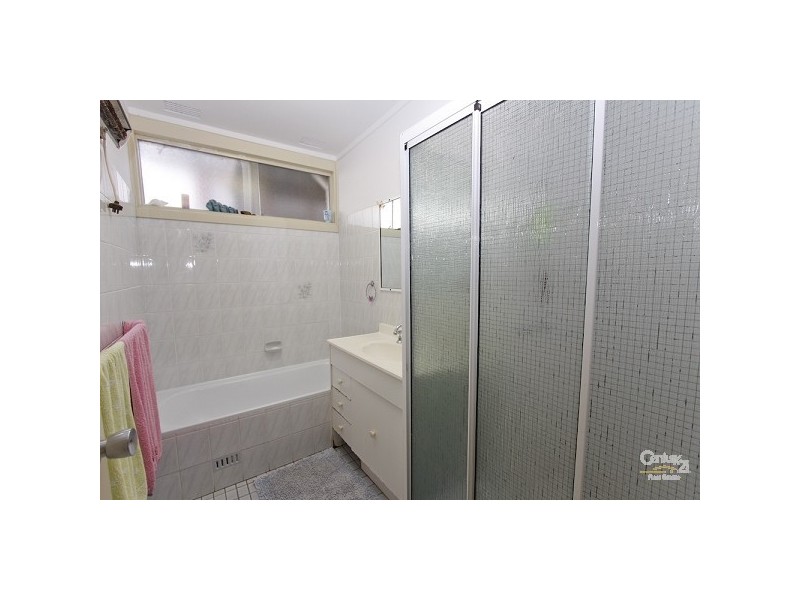 15 Victor Avenue, Valentine NSW 2280