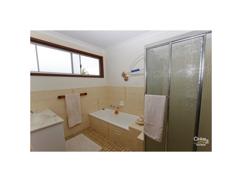 15 Victor Avenue, Valentine NSW 2280